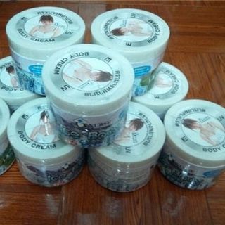kem dưỡng trắng da toàn thân ice body cream 500gr