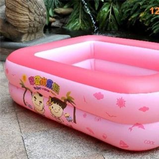 Bể bơi tại nhà cho bé