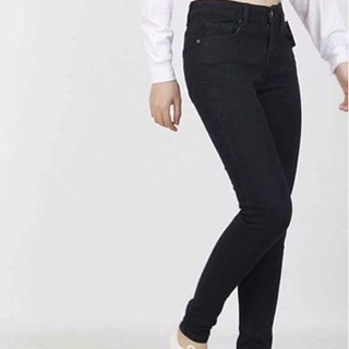 Áo croptop tay dài trắng giá sỉ