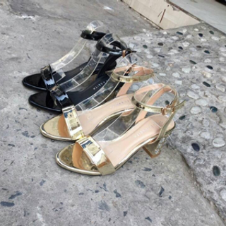 Sandal gót trụ đính đá