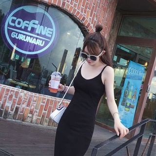 D0211 - đầm body form dài 2 dây xẻ tà