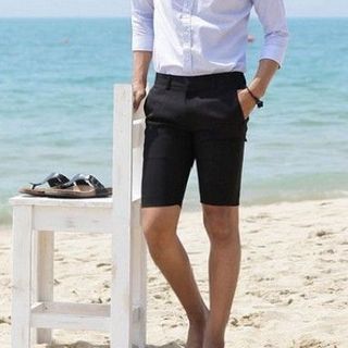 Quan short ngo
