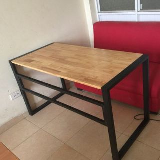 Bàn chân sắt sơn tĩnh điện gỗ cao su 4 kiểu đồng giá