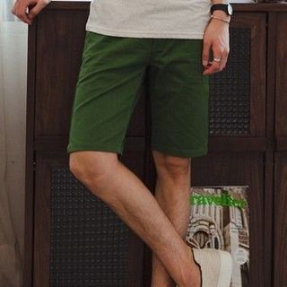 Quan short ngo