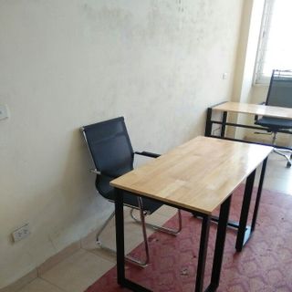 Bàn chân sắt sơn tĩnh điện gỗ cao su 4 kiểu đồng giá
