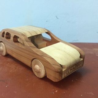 Xe bốn chỗ