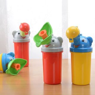 Cốc đi tiểu cầm tay cho bé trai và bé gái nx009