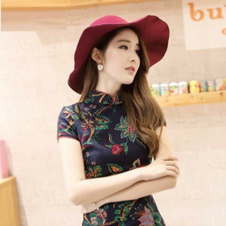 Sườn xám in họa tiết