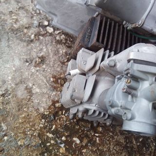 Tổng đại lí sỉ lẻ súng phun cát mini chuyên dụng làm sạch đầu bò lốc máy cho tiệm xe máy