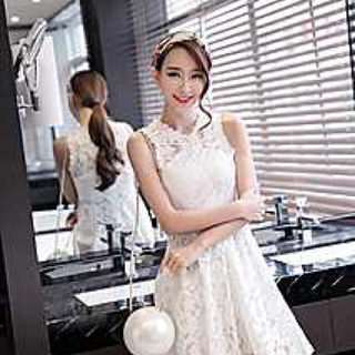 Đầm liền ren sát nách