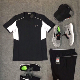 Set bộ nike phối dưới cánh tay