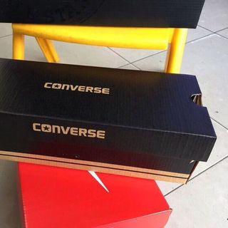 Hộp giầy thể thao