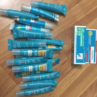 Sữa rửa mặt trị mụn và gel trị mụn pure hà lan