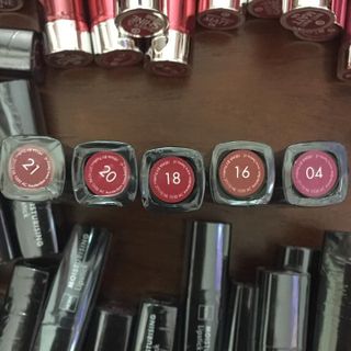 Son moisturising lipstick