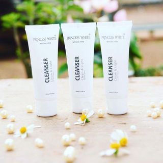 Sữa rửa mặt princess white – clean light