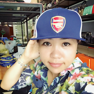 Nón snapback