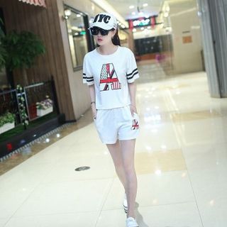Bộ short thể thao chữ a trắng