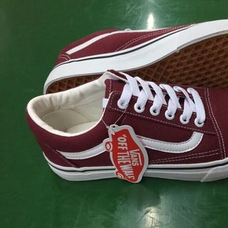 Giày bata việt nam