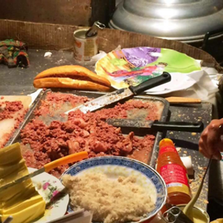 Pate - bánh mì que cột đèn hải phòng