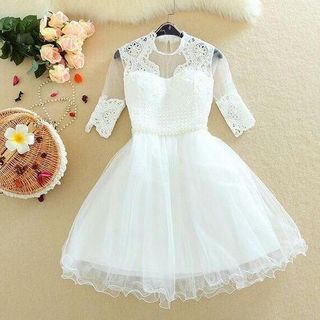 - đầm xoè tay phối ren - chất liệu lưới phối ren