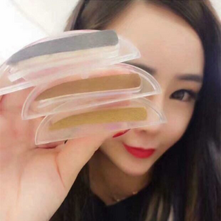 Khuôn tạo dáng chân mày