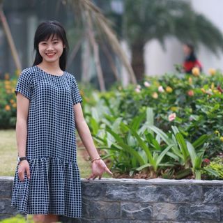 Đầm bầu kẻ caro