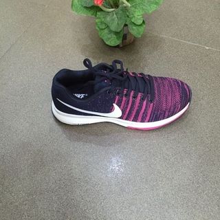 Giầy thể thao nữ