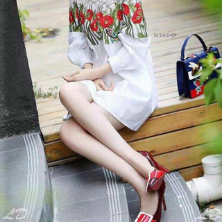 Đầm cổ trụ phối ren