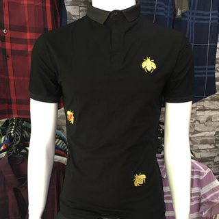 Áo thun cổ thêu hình