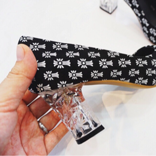 6p gót trong si hoạ tiết