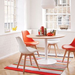 Ghế eames padded / ghế cafe / ghế ăn