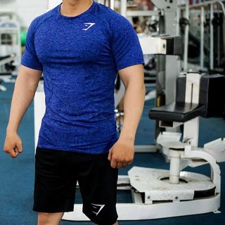 Áo thun body gymshark