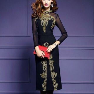 Đầm dự tiệc thêu