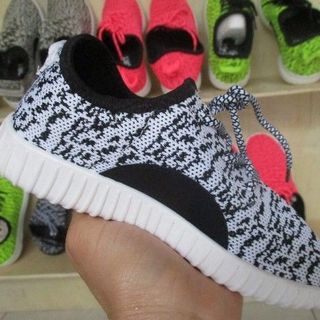 Giầy thể thao nữ