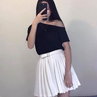 Áo thun cát lệch vai tay ngắn
