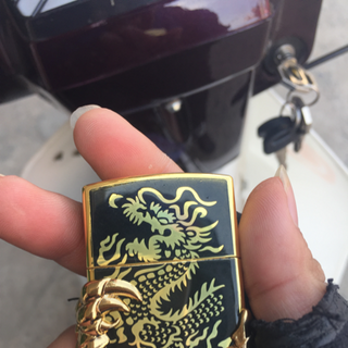Zippo vuốt rồng