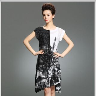 Đầm suông họa tiết