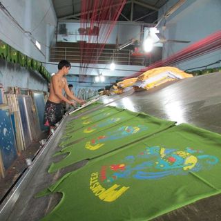 Thời trang bé trai spider-man