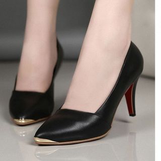 Giày cao gót mũi đồng