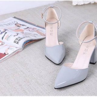 Sandal bít mũi da bóng