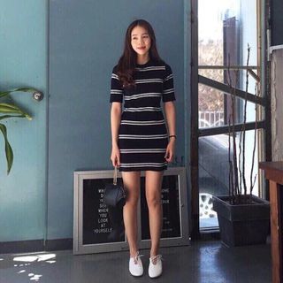 Đầm body sọc
