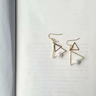 Hoa tai thời trang