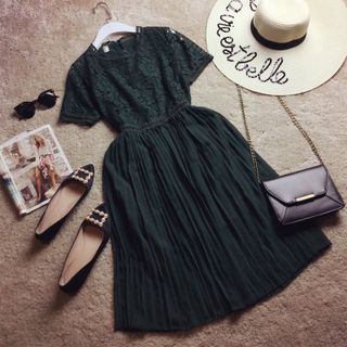 Đầm ren phối voan xếp ly