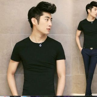 Áo thun nam cổ tròn