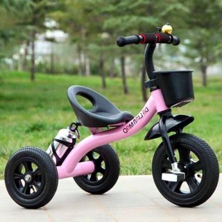 Xe đạp 3 bánh có bình nuớc