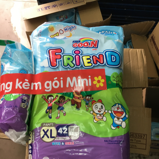 tặng kèm giấy ướt bỉm goon friend