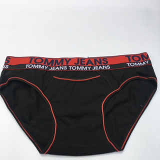 Quần sịp tam giác túi ngang