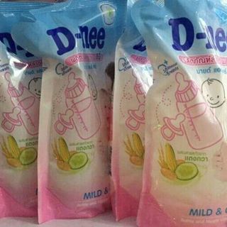 Rửa bình sữa dnee túi 600ml