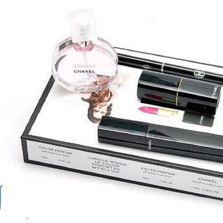 Bộ trang điểm- nước hoa chanel 5 món giá hấp dẫn