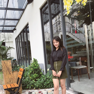 Áo sơ mi xếp ly đen- gia công và bán sỉ